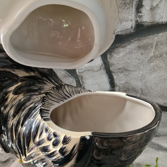 Large Red And Black Rooster Canister Or Cookie Jar, Cottage Cabin Core - Picture 11 of 16